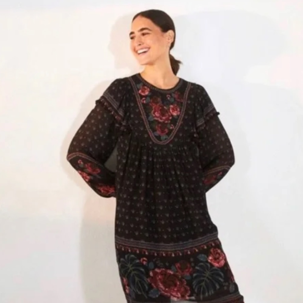 FARM Rio Long-Sleeved Floral Mini Dress - Great transitional piece for fall!